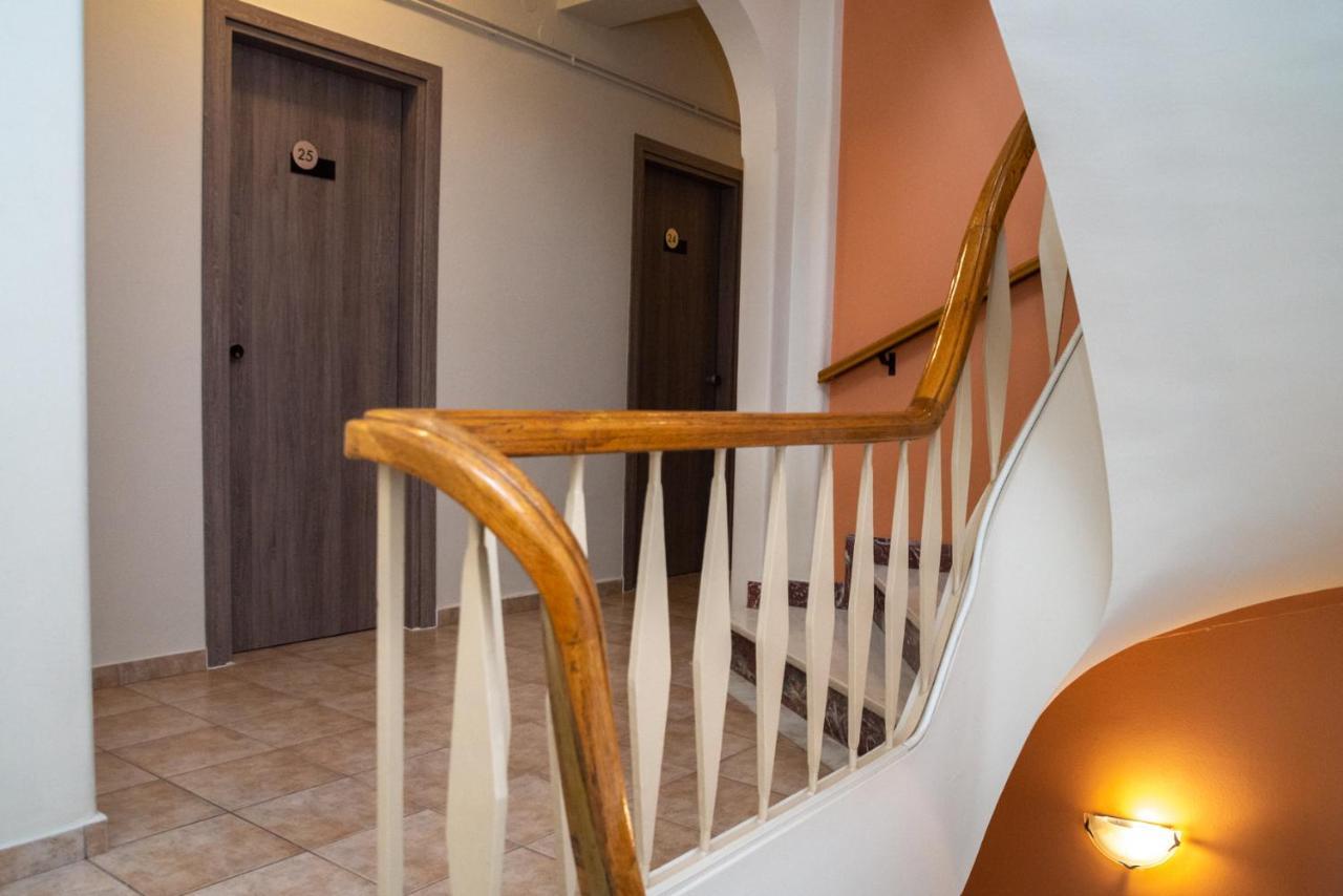 Hotel Argo Volos Eksteriør bilde